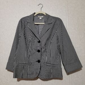 DRESSBARN...lack and White Striped Women's Blazer...SIZE:L